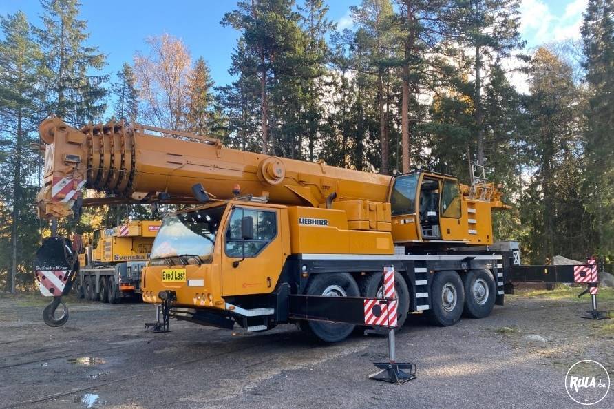 Liebherr LTM1090 
