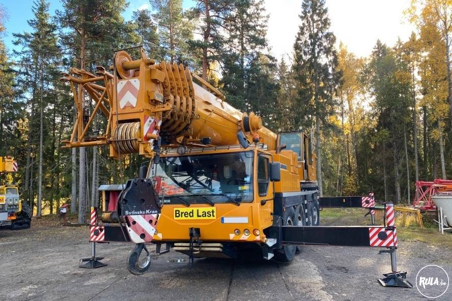 Liebherr LTM1090 