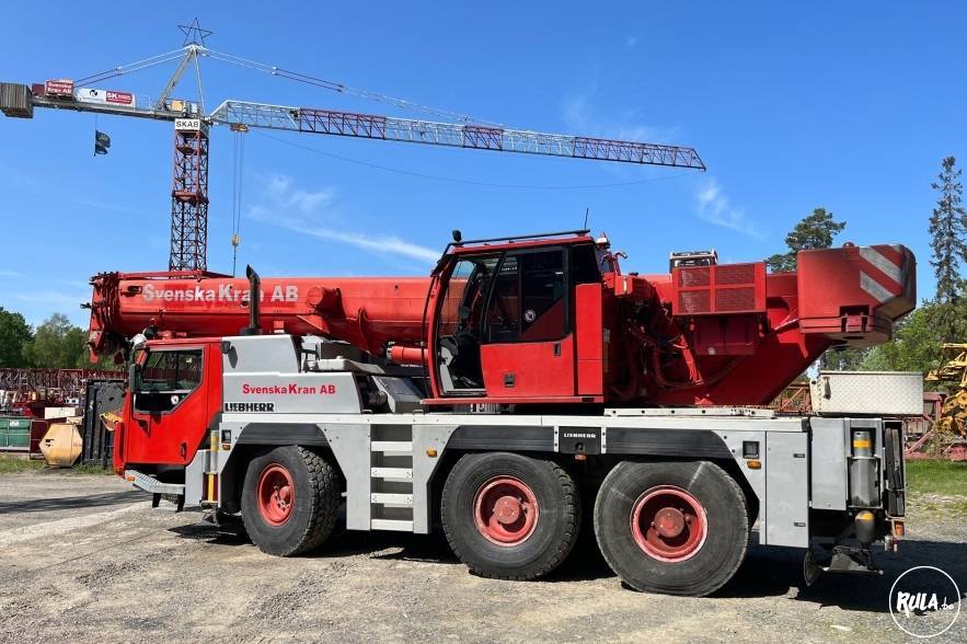 Grue Liebherr LTM 