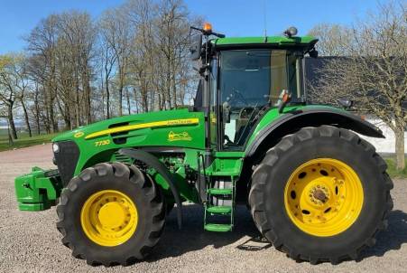 2009 John Deere 7730 