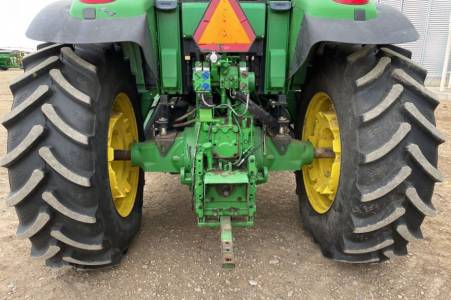 2007 John Deere 7430