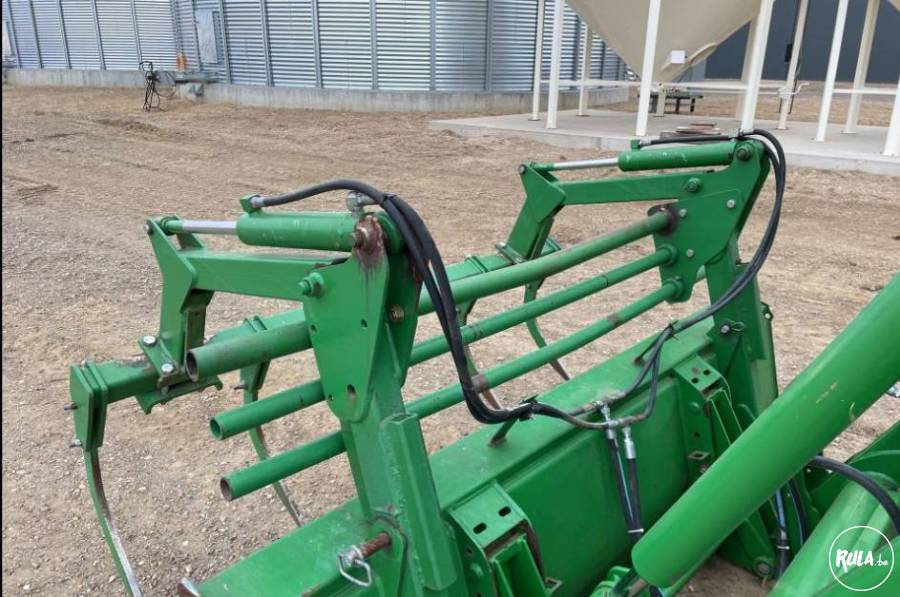 2007 John Deere 7430