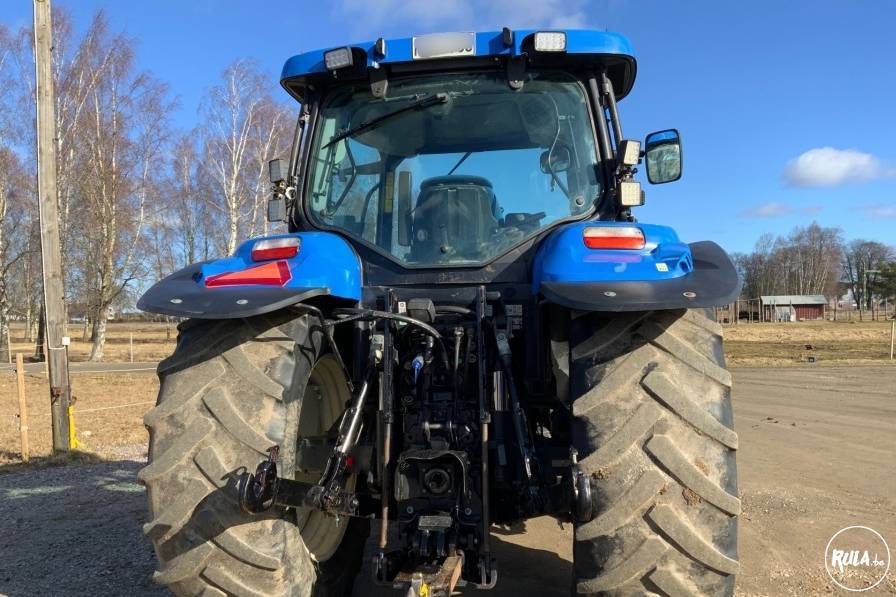 New Holland T6040  
