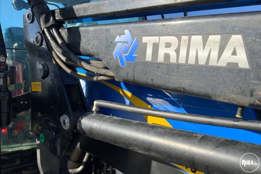 New Holland T6040  