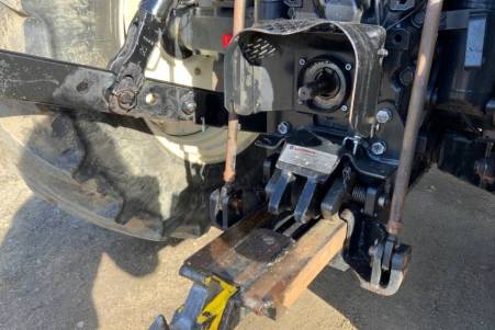 New Holland T6040  