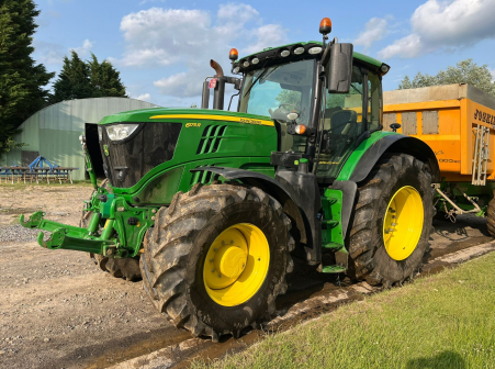 John Deere 6175r 