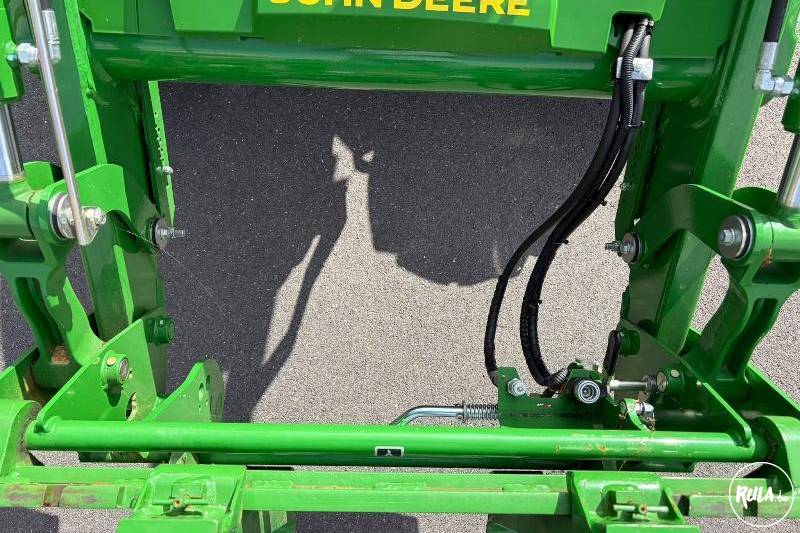 John Deere, 5105M John Deere, 5105M