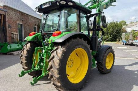 John Deere, 5105M John Deere, 5105M