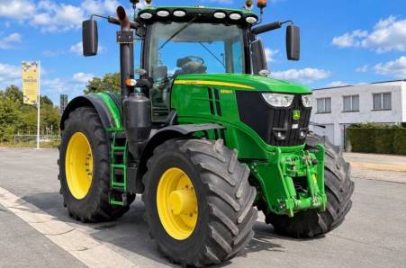 John Deere 6230R John Deere 6230R