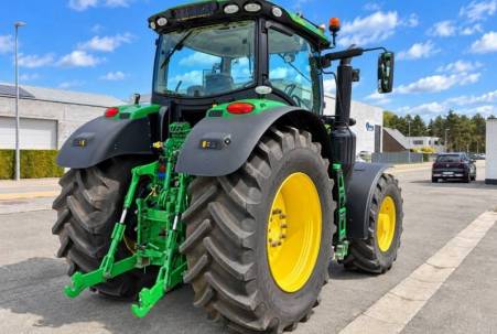 John Deere 6230R John Deere 6230R