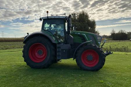 Fendt 828 Vario 