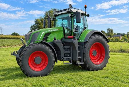 Fendt 828 Vario 