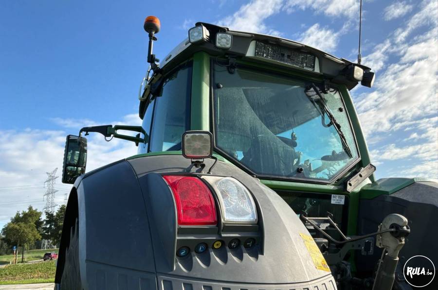Fendt 828 Vario 