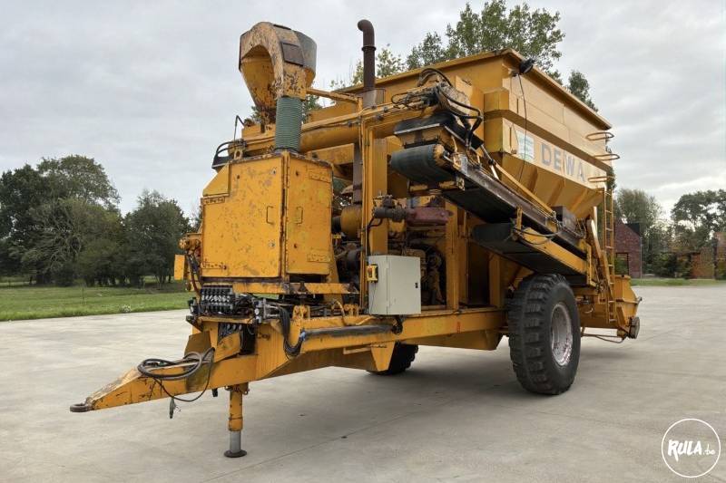 Dewa getrokken mobiele voedermaalmolen