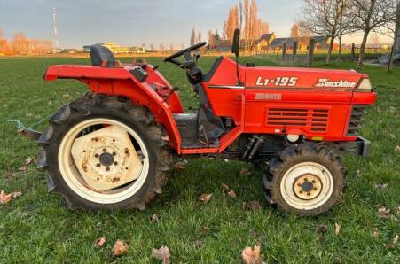Kubota Sunshine L1-195 tractor Kubota Sunshine L1-195 tractor