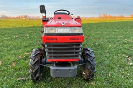 Kubota Sunshine L1-195 tractor Kubota Sunshine L1-195 tractor