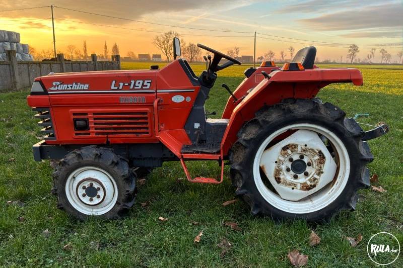 Kubota Sunshine L1-195 tractor Kubota Sunshine L1-195 tractor