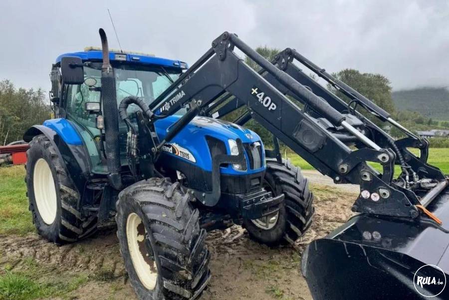New Holland TS115A 