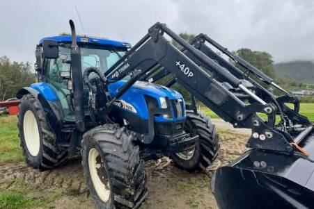 New Holland TS115A 
