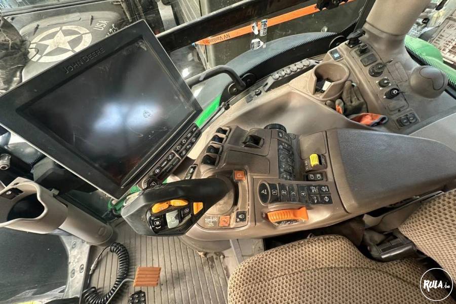 John Deere 6R185  John Deere 6R185