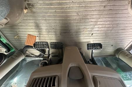 John Deere 6R185  John Deere 6R185