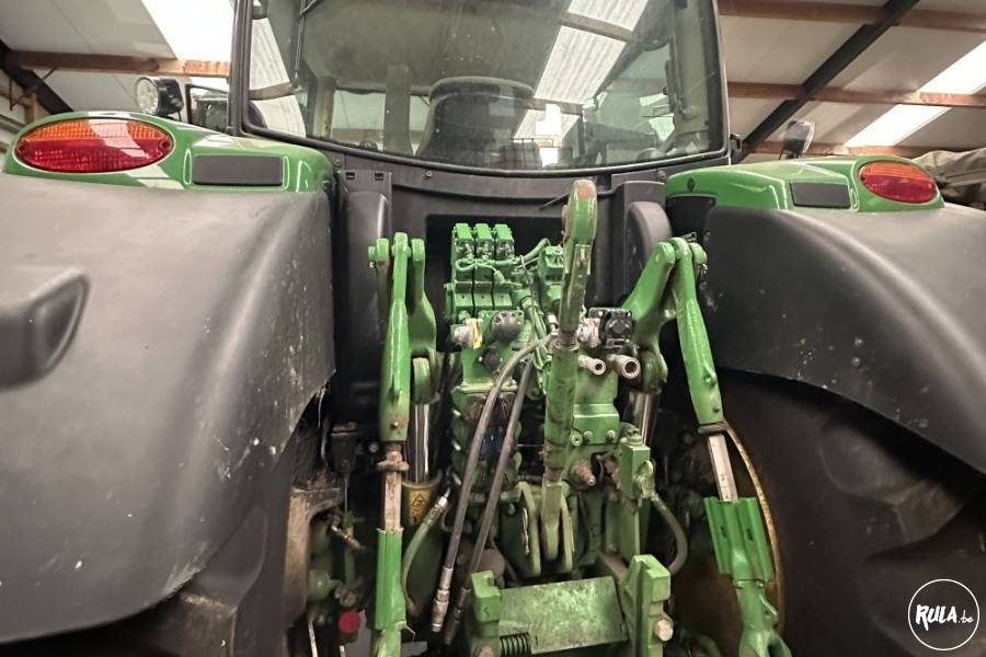 John Deere 6R185  John Deere 6R185