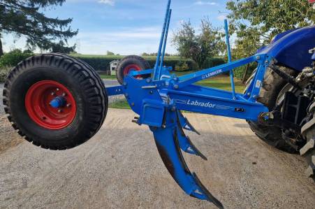 Lemken Labrador 160 Lemken Labrador 160