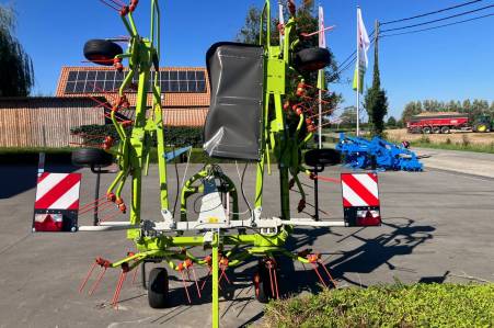 Claas Volto 700 