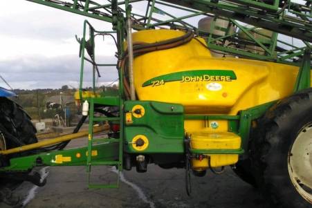 John Deere JD 724 