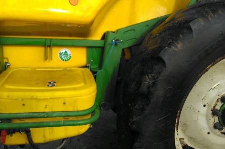John Deere JD 724 