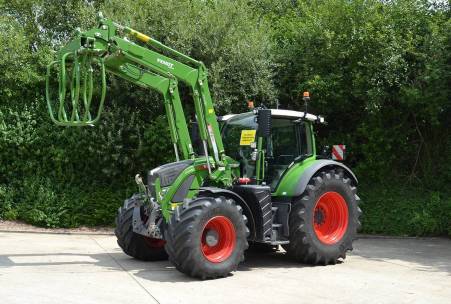 Fendt 724 Vario Gen6 Profi Plus