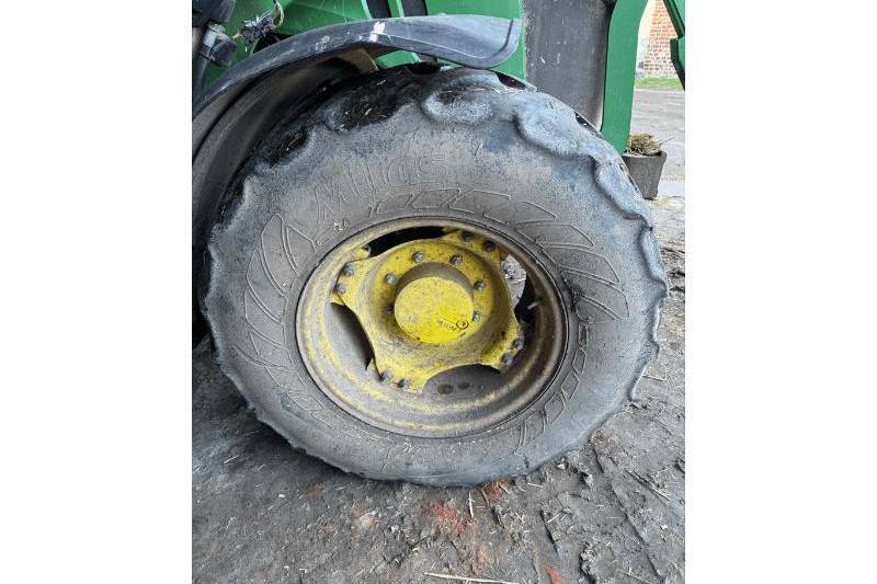 John Deere, 5090M John Deere, 5090M