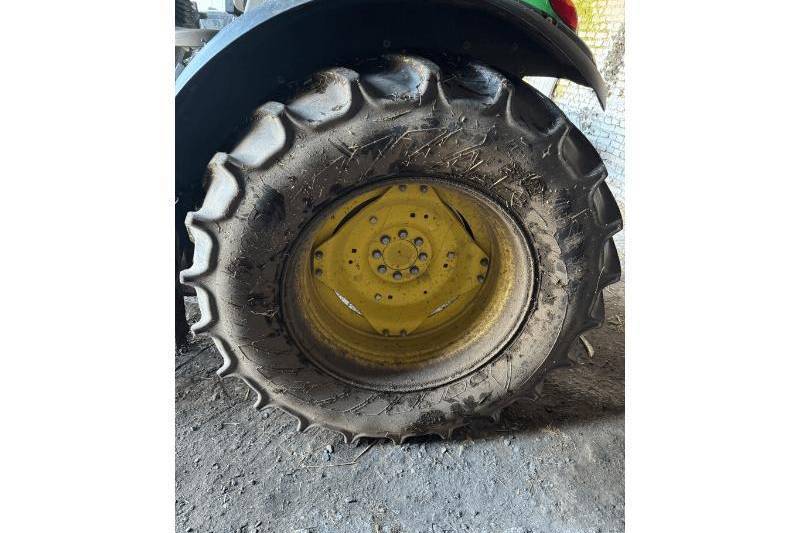 John Deere, 5090M John Deere, 5090M