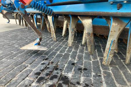 Lemken Zirkon 12 & Sulky MP 07 106 