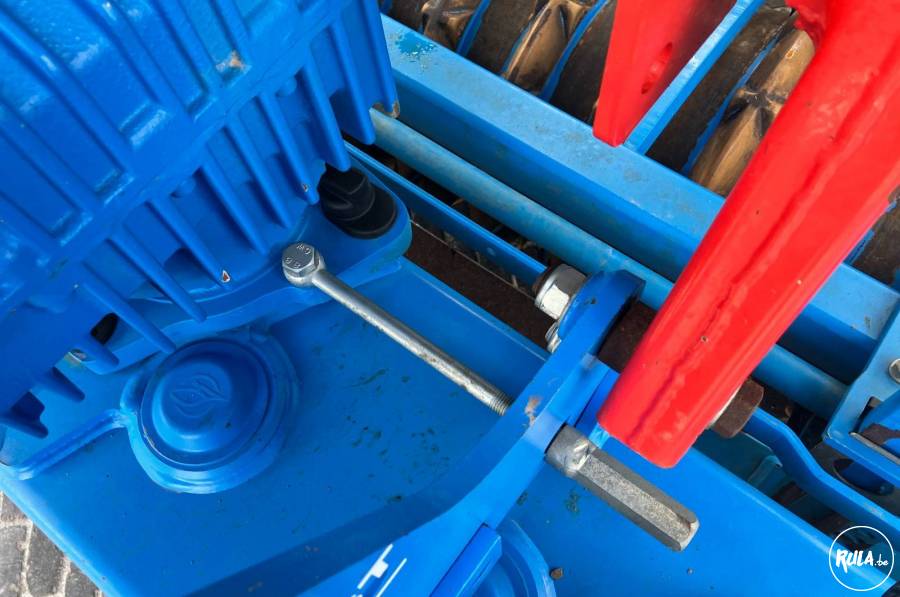 Lemken Zirkon 12 & Sulky MP 07 106 