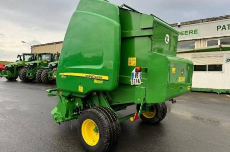 John Deere, 864