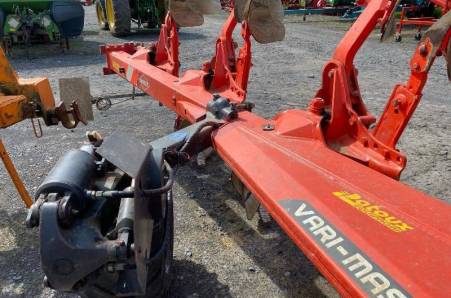 Kuhn, VARIMASTER 153