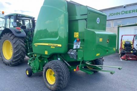 John Deere, 864