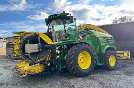 John Deere, 8400