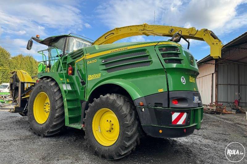 John Deere, 8400