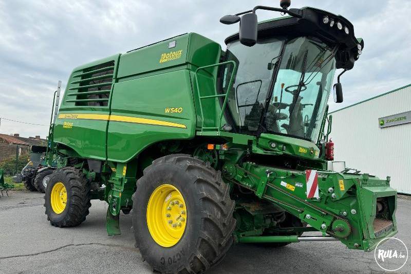 John Deere, W540