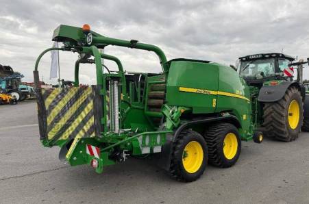 John Deere, C441R