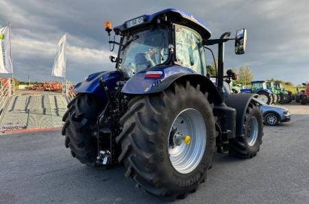 New Holland, T7.245 AC