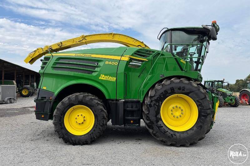 John Deere, 8400