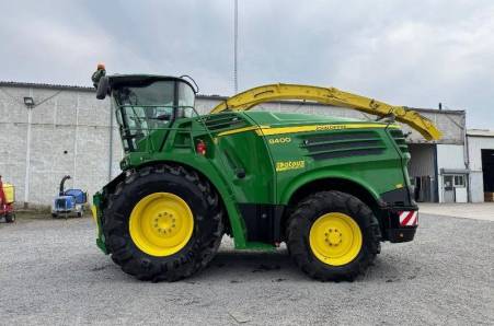 John Deere, 8400