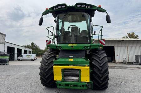 John Deere, 8400