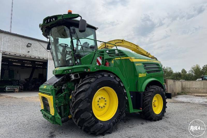 John Deere, 8400