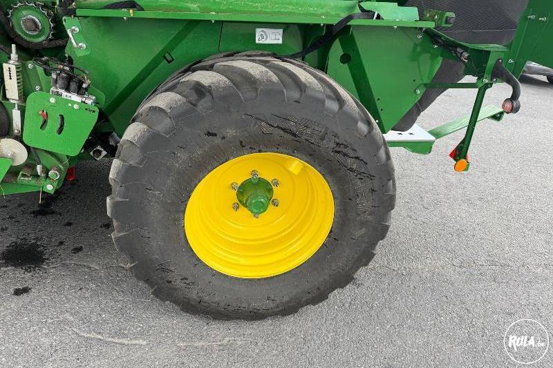 John Deere, V461R