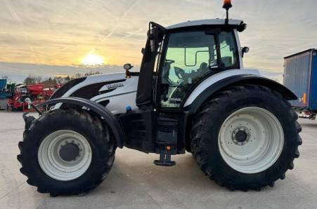 Valtra, T175