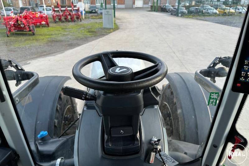 Valtra, T175